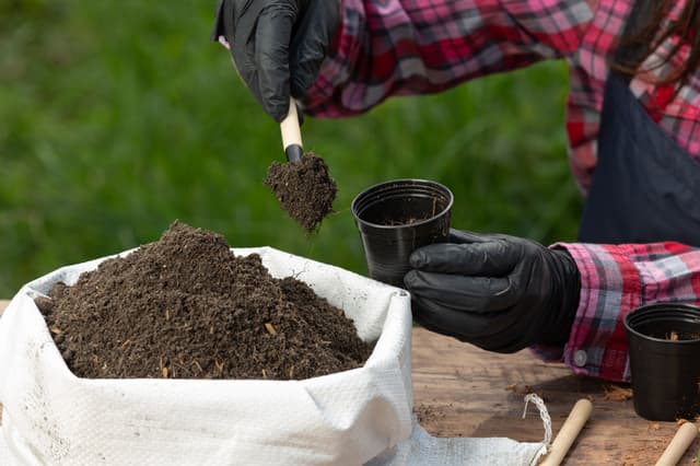 Soil Conditioners Suppliers